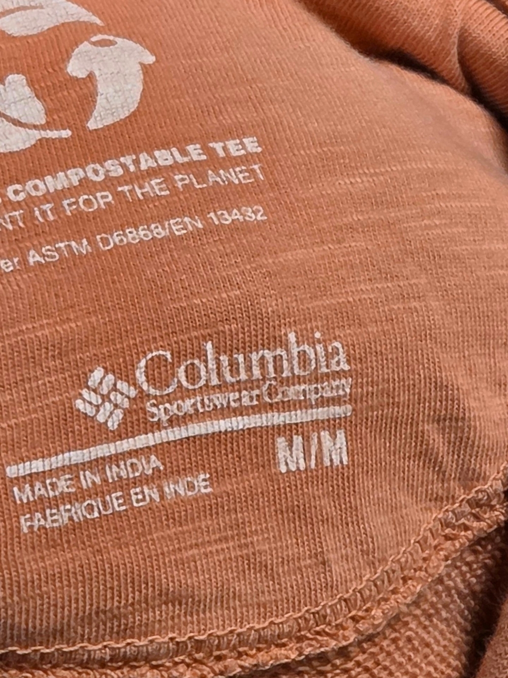 Columbia Women’s Hoodie – Rusty Coral/Salmon – Size M - Picture 3 of 3